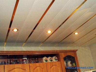 Il soffitto in cucina con le proprie mani