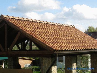 Come coprire il tetto del pergolato - la scelta del tetto (+ foto)