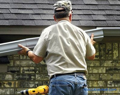 Come riparare gli scarichi sul tetto