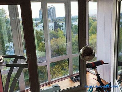 Come fare un balcone dell'appartamento con le tue mani (dentro e fuori) + foto
