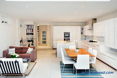 Design di soggiorno combinato con cucina