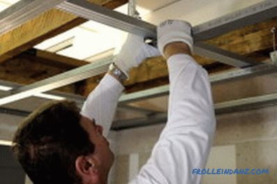 Fissare il cartongesso a un soffitto in legno: opzioni