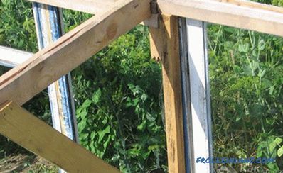 Come realizzare una serra di cornici per finestre